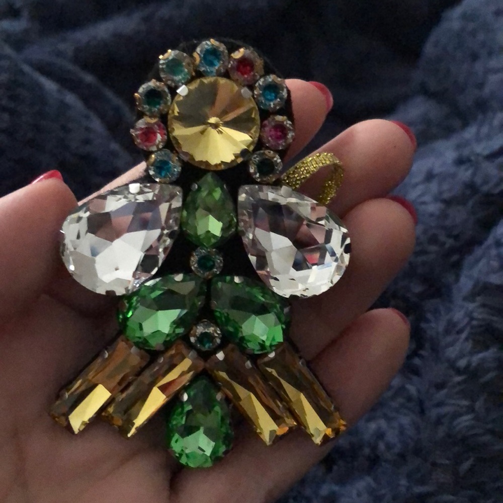 Brooch